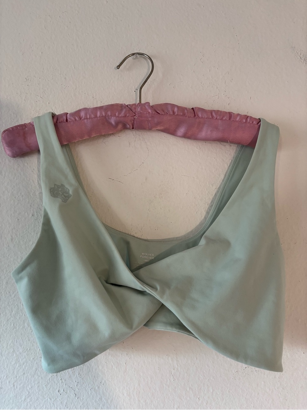 Wolves  Darc Sport Mint green Active Crisscross green sports bra